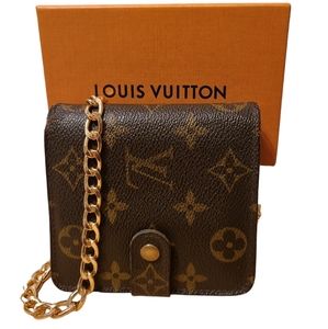 Authentic Louis Vuitton wallet with new gold chain